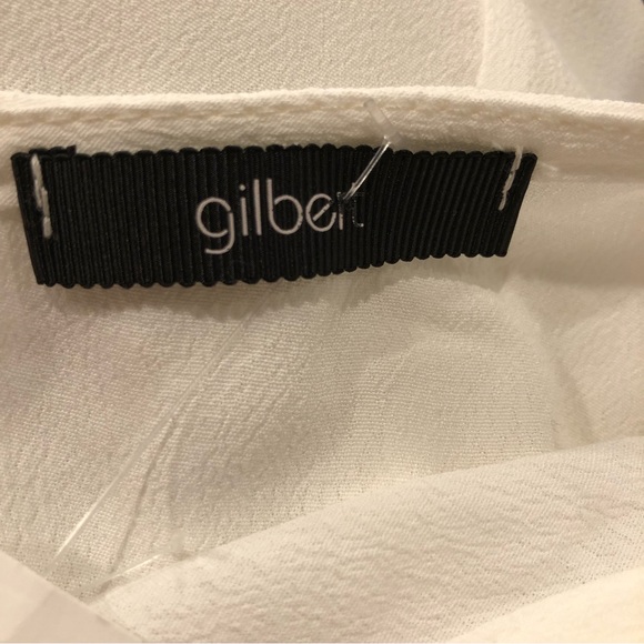 Gilbert white tunic. Use as a top or bathing suit wrap. Size small. - Picture 2 of 10